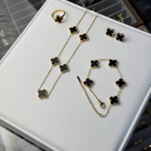 clover set