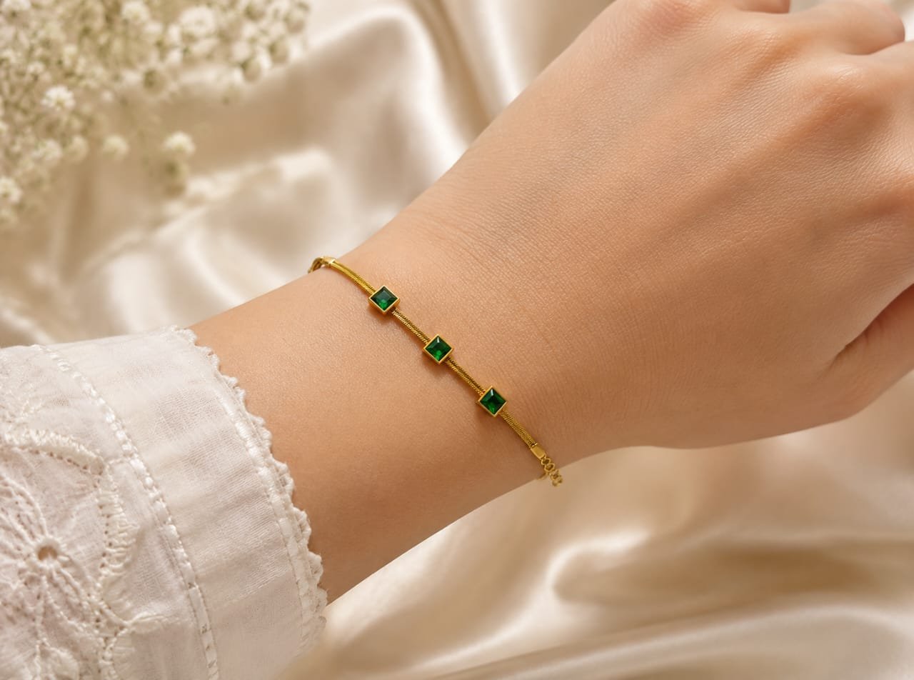 green stone hend Bracelet