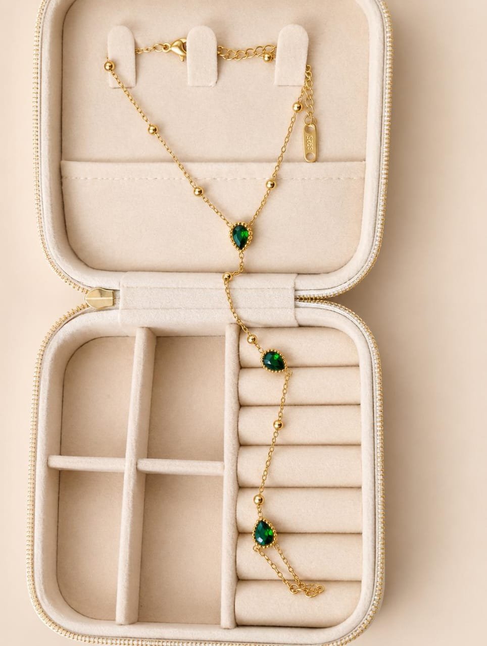 green stone hend Bracelet - Image 3