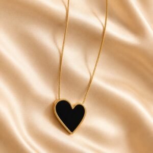 Elegant Black Heart Pendant Necklace