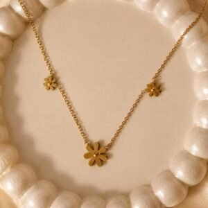 Golden Daisy Flower Necklace