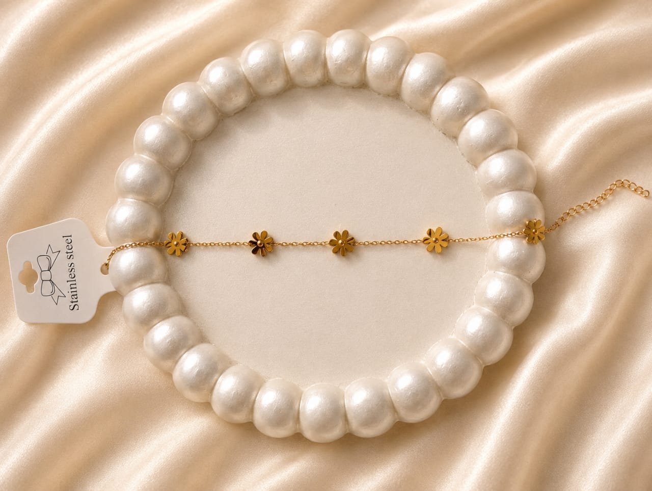 Gold Daisy Charm Chain Bracelet