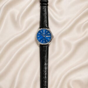 Classic Blue Dial Leather Strap Analog Watch